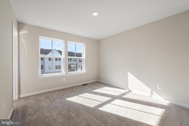 409 18TH AVE, Ranson, WV 25438