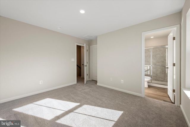 409 18TH AVE, Ranson, WV 25438