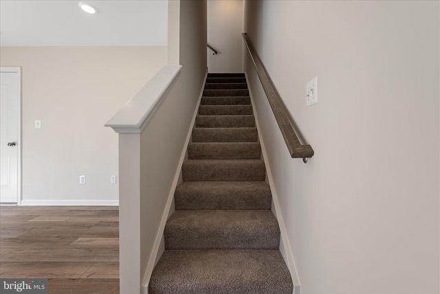 409 18TH AVE, Ranson, WV 25438