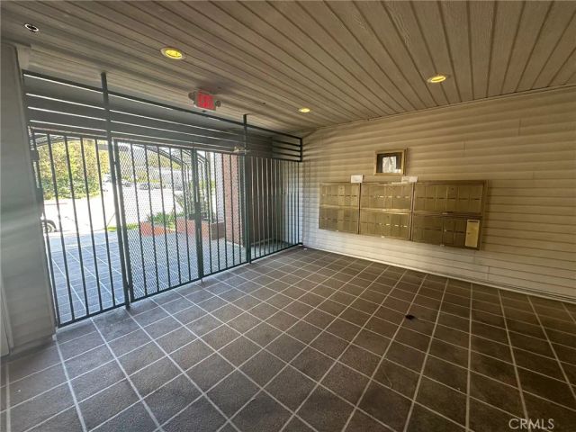 2706 Honolulu Avenue 111, Montrose, CA 91020