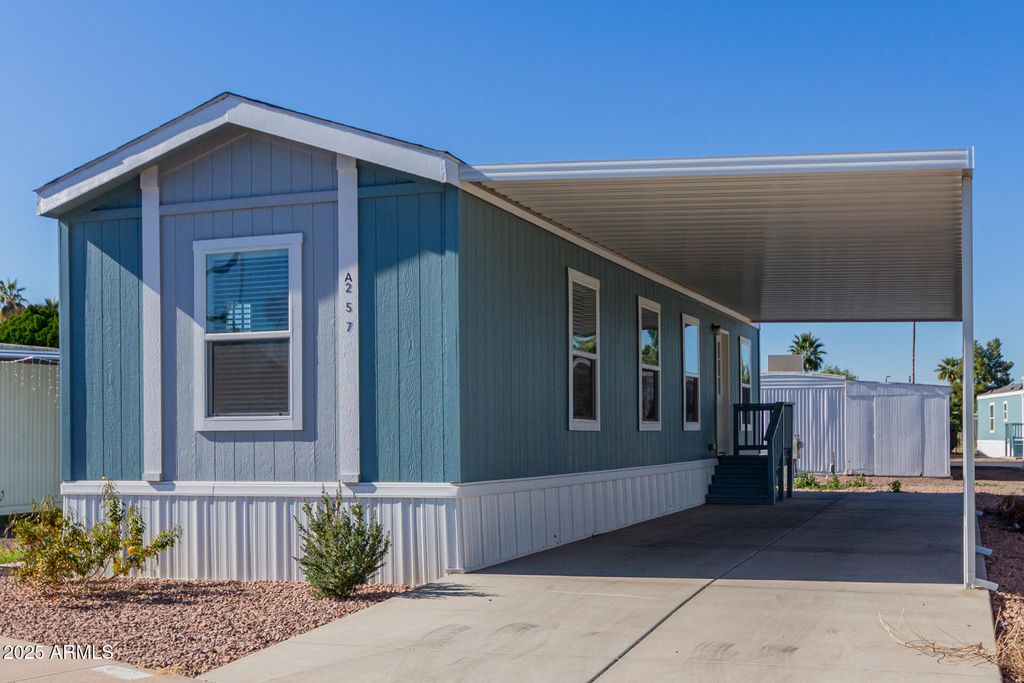 Image 2 of property listing at 5201 W CAMELBACK Road A257, Phoenix, AZ 85031