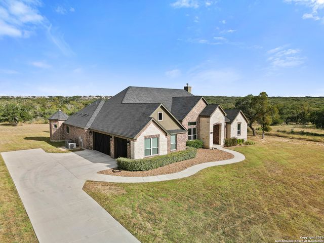 451 Stone Loop, Castroville, TX 78009