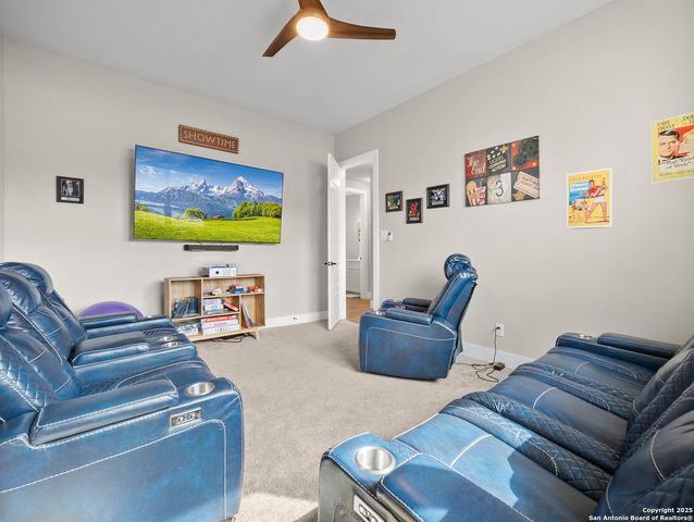451 Stone Loop, Castroville, TX 78009