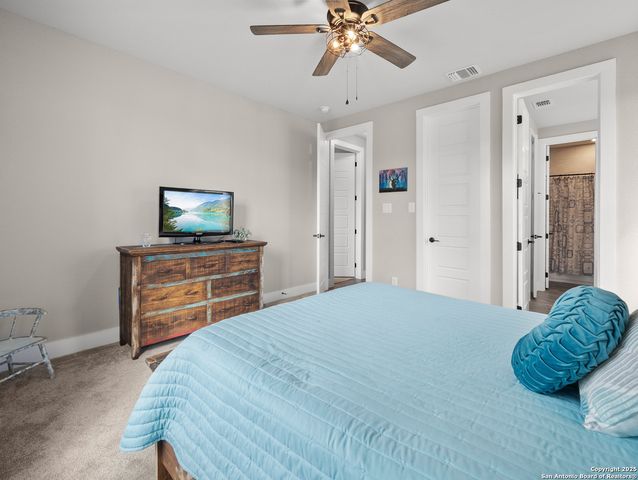 451 Stone Loop, Castroville, TX 78009