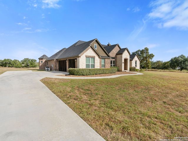 451 Stone Loop, Castroville, TX 78009