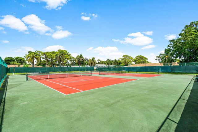 5074 Privet Place B, Delray Beach, FL 33484