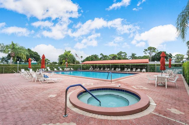 5074 Privet Place B, Delray Beach, FL 33484