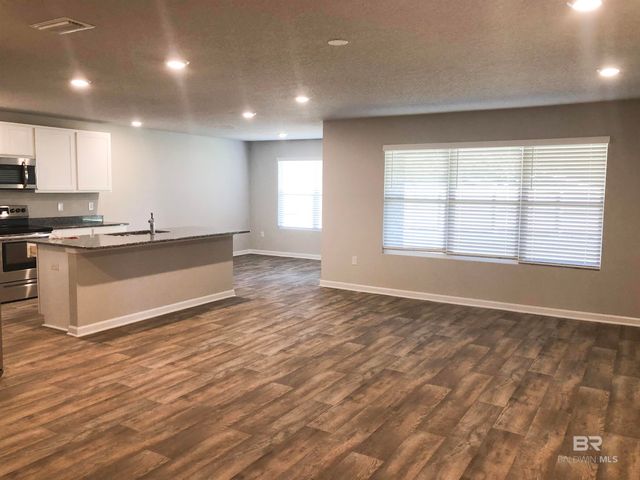 723 Amador Avenue, Fairhope, AL 36532