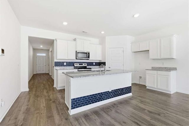 725 Whitman Lane, Stockbridge, GA 30281