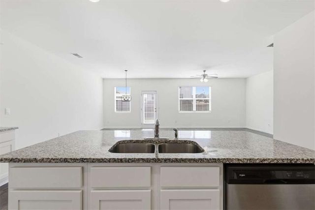 725 Whitman Lane, Stockbridge, GA 30281