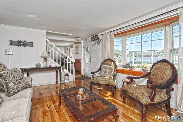 10 Glenmoor Drive, East Haven, CT 06512