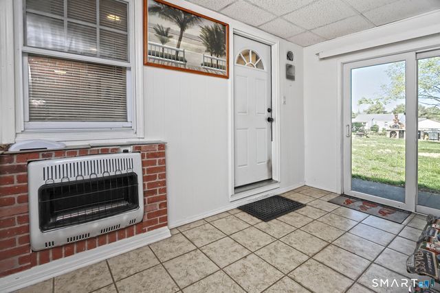 10 Glenmoor Drive, East Haven, CT 06512