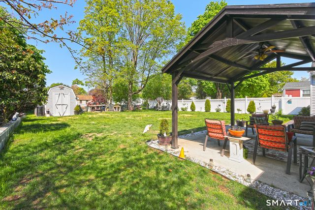 10 Glenmoor Drive, East Haven, CT 06512