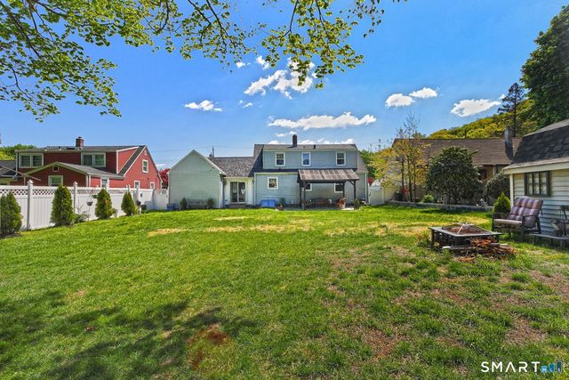 10 Glenmoor Drive, East Haven, CT 06512