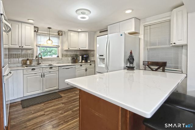 10 Glenmoor Drive, East Haven, CT 06512