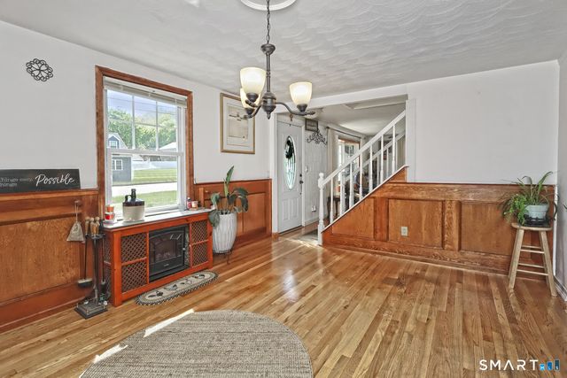 10 Glenmoor Drive, East Haven, CT 06512