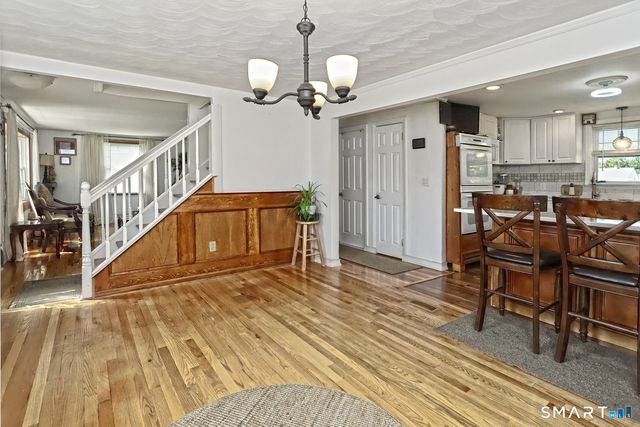 10 Glenmoor Drive, East Haven, CT 06512
