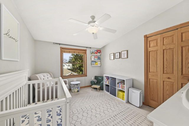 1070 Wilson DRIVE, Brookfield, WI 53005