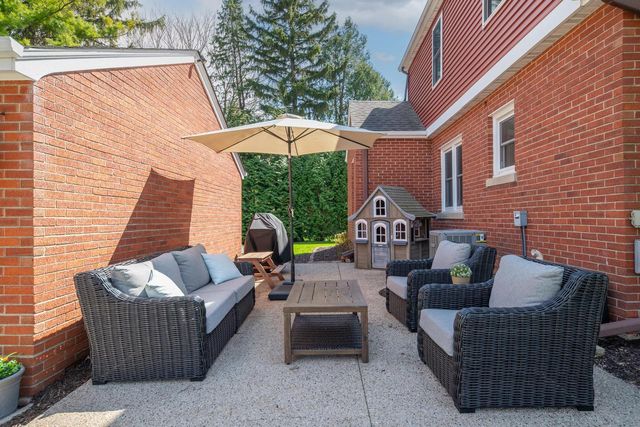 1070 Wilson DRIVE, Brookfield, WI 53005