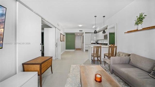 1010 Brickell Ave 2008, Miami, FL 33131