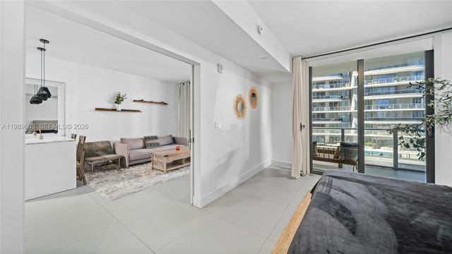 1010 Brickell Ave 2008, Miami, FL 33131