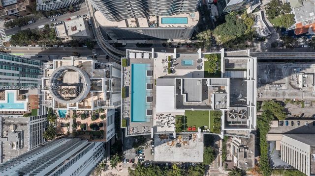 1010 Brickell Ave 2008, Miami, FL 33131