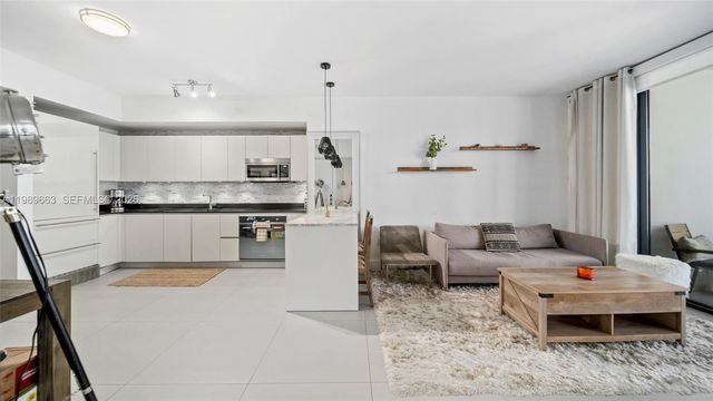 1010 Brickell Ave 2008, Miami, FL 33131