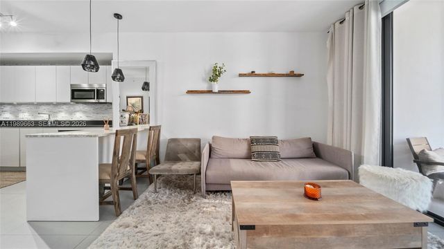 1010 Brickell Ave 2008, Miami, FL 33131