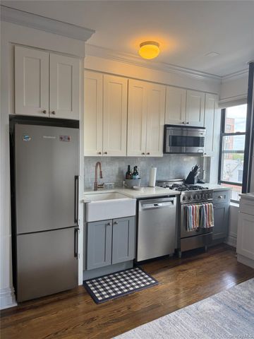 42-22 Ketcham Street D11, Elmhurst, NY 11373