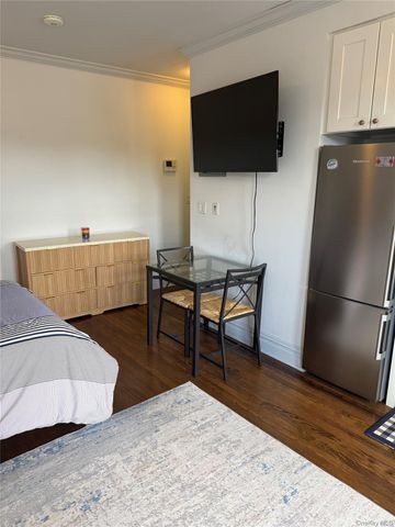 42-22 Ketcham Street D11, Elmhurst, NY 11373