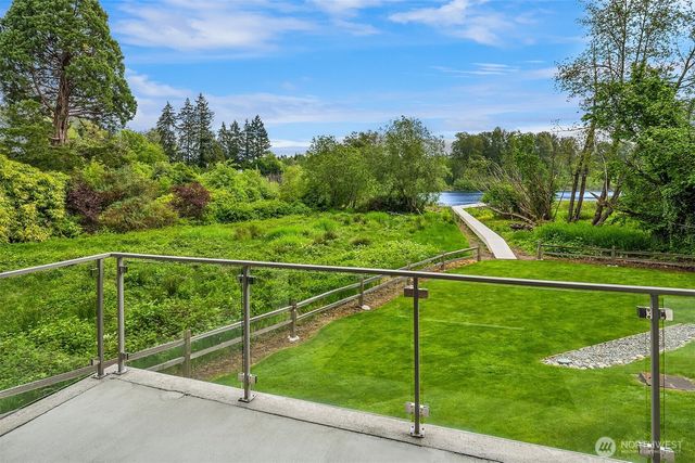 9622 Slater Avenue NE, Kirkland, WA 98033