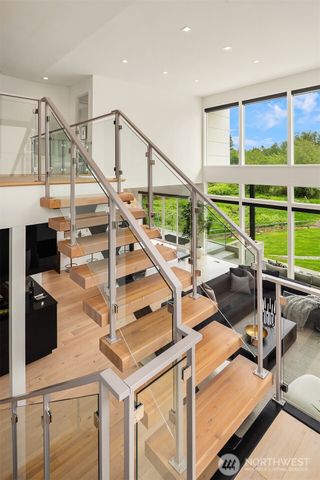9622 Slater Avenue NE, Kirkland, WA 98033