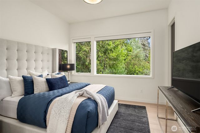 9622 Slater Avenue NE, Kirkland, WA 98033