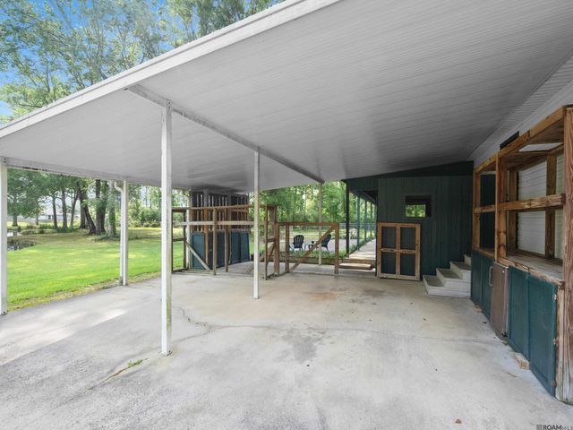 33382 Duff Rd, Walker, LA 70785