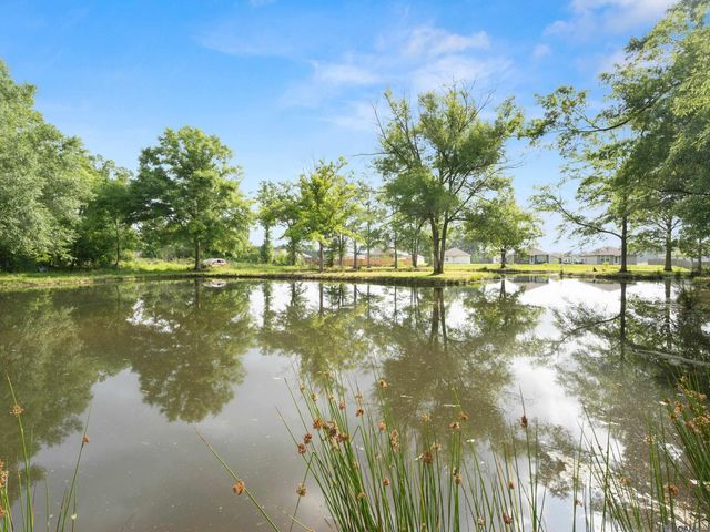 33382 Duff Rd, Walker, LA 70785
