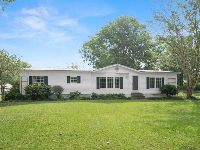 33382 Duff Rd, Walker, LA 70785