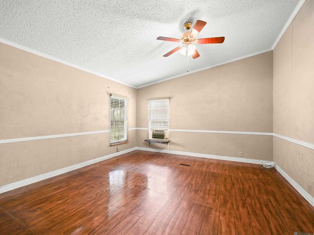 33382 Duff Rd, Walker, LA 70785