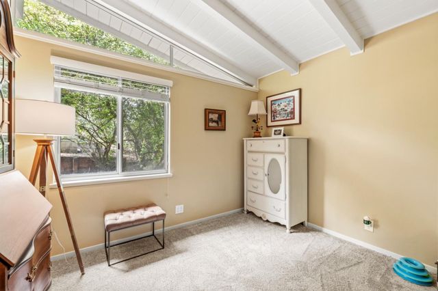 17 Loma Vista Place, Monterey, CA 93940