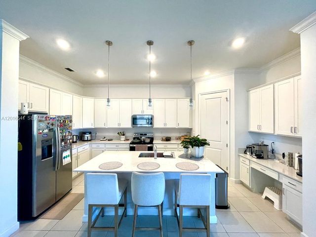 1217 SE Crosswood Way, Port St. Lucie, Port St Lucie, FL 34984