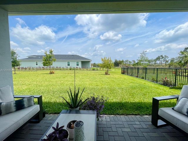 1217 SE Crosswood Way, Port St. Lucie, Port St Lucie, FL 34984