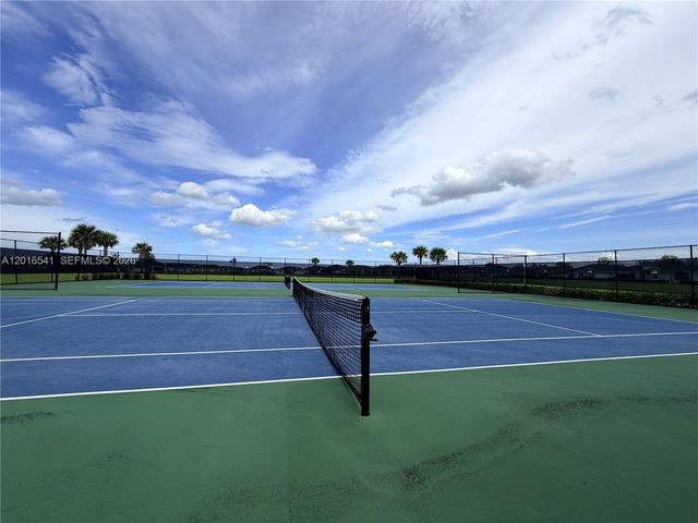 1217 SE Crosswood Way, Port St. Lucie, Port St Lucie, FL 34984