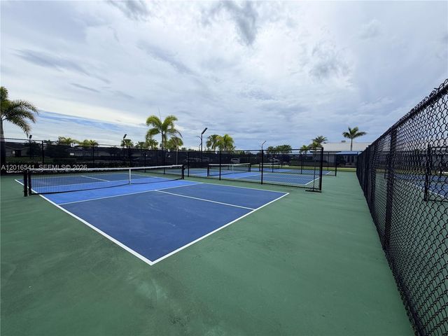 1217 SE Crosswood Way, Port St. Lucie, Port St Lucie, FL 34984