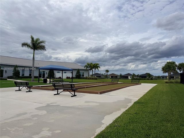 1217 SE Crosswood Way, Port St. Lucie, Port St Lucie, FL 34984