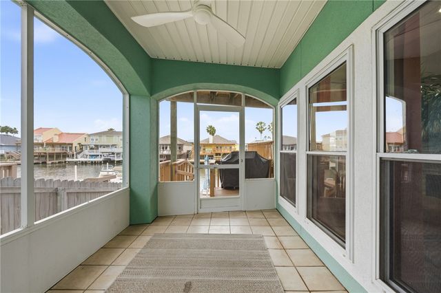 13914 Dasmarinas Dr, Corpus Christi, TX 78418