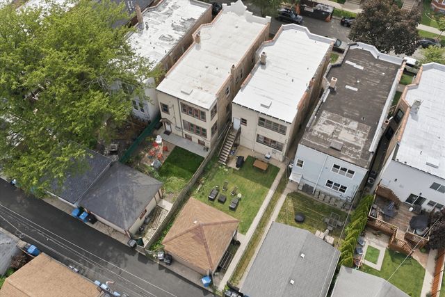 3531 N Oakley Avenue, Chicago, IL 60618