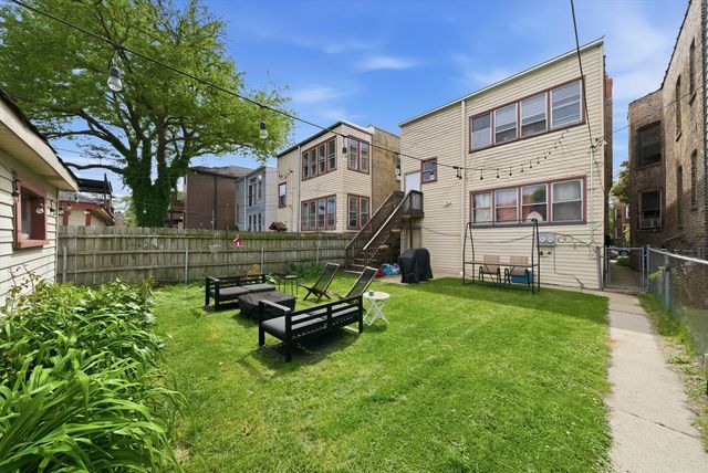 3531 N Oakley Avenue, Chicago, IL 60618