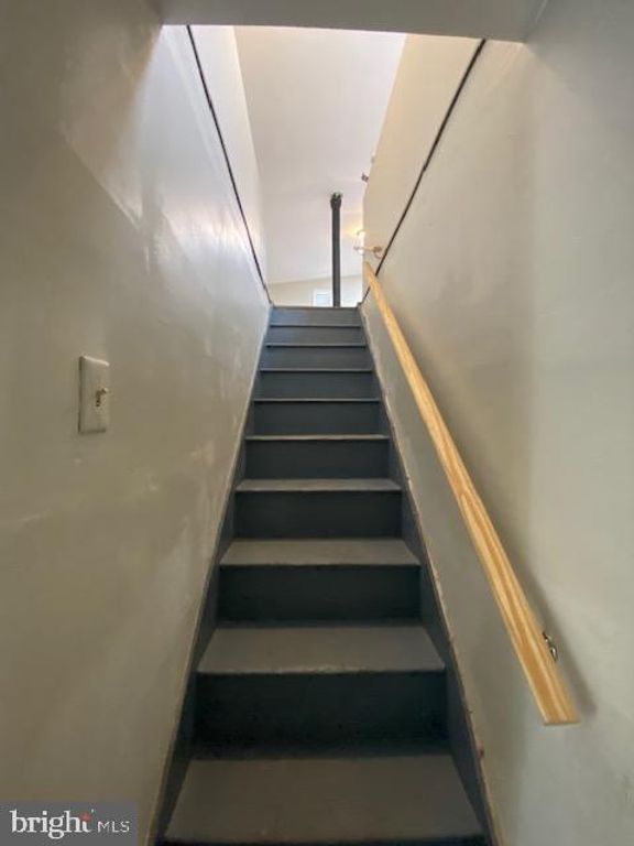 Image 15 of property listing at 730 BAKER ST, Cumberland, MD 21502