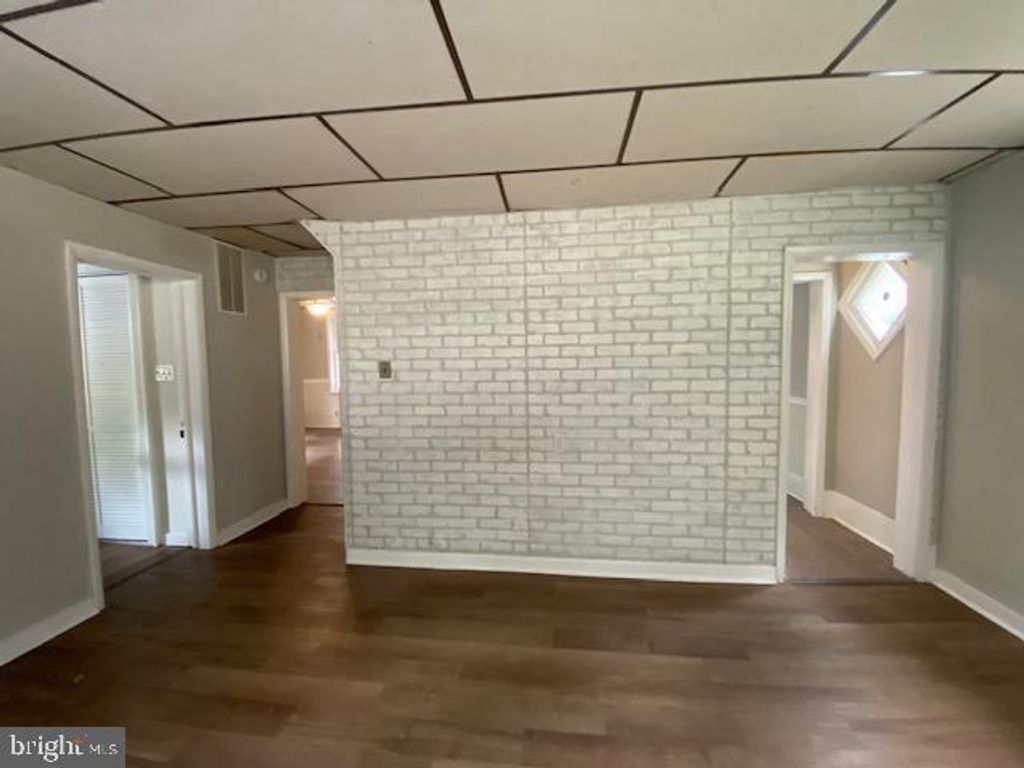 Image 4 of property listing at 730 BAKER ST, Cumberland, MD 21502