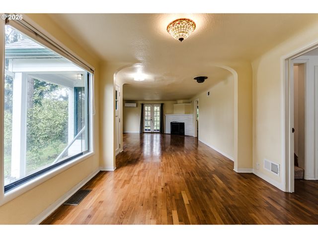 3398 OLIVE St, Eugene, OR 97405