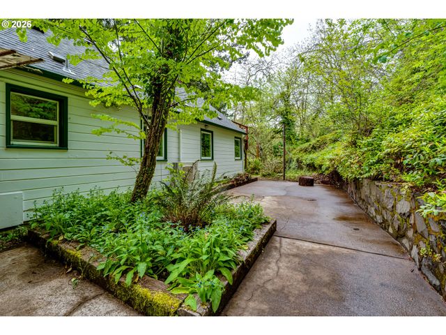 3398 OLIVE St, Eugene, OR 97405